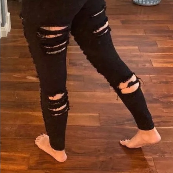 Foreign Exchange Ripped Jeans - Picture 2 of 4